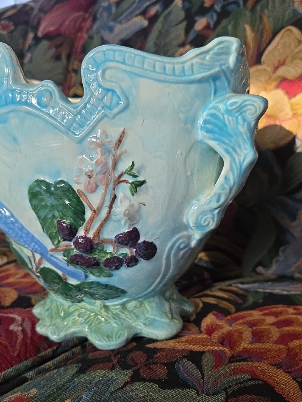 Planter.. - Picture 3 of 6